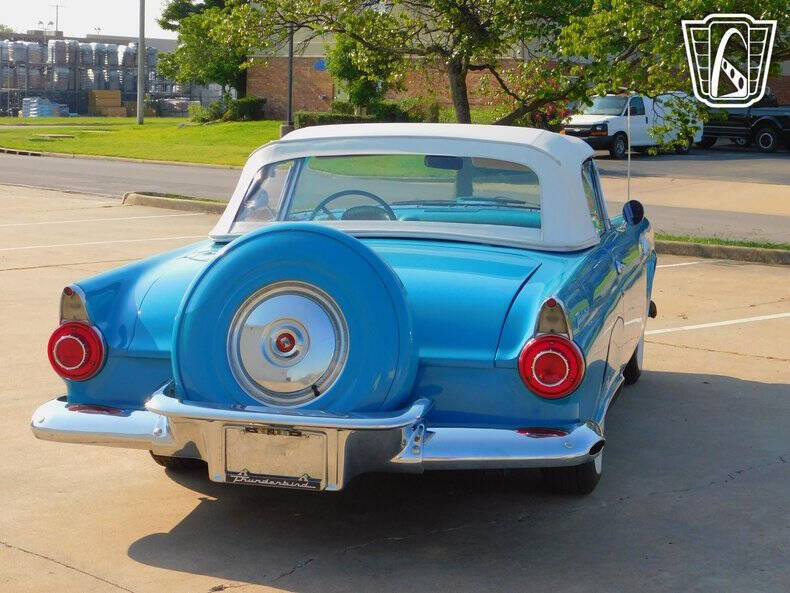 1956 Ford Thunderbird