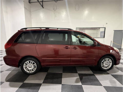 2008 Toyota Sienna