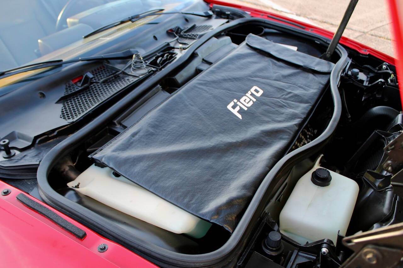 1988 Pontiac Fiero 11