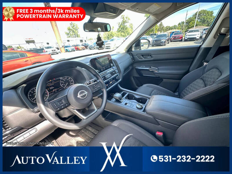 2024 Nissan Pathfinder S