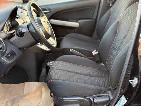 2013 Mazda MAZDA2 Touring