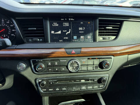 2017 Kia Cadenza Premium