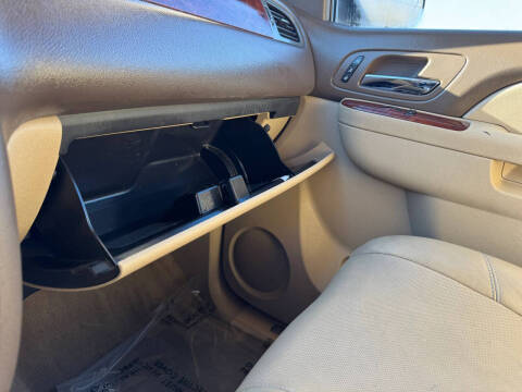 2013 Chevrolet Avalanche LTZ Black Diamond