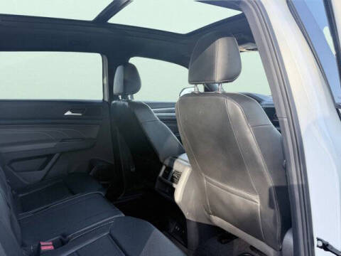 2021 Volkswagen Atlas Cross Sport V6 SE R-Line