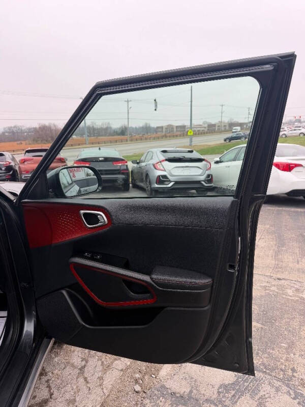 2023 Kia Soul GT-Line