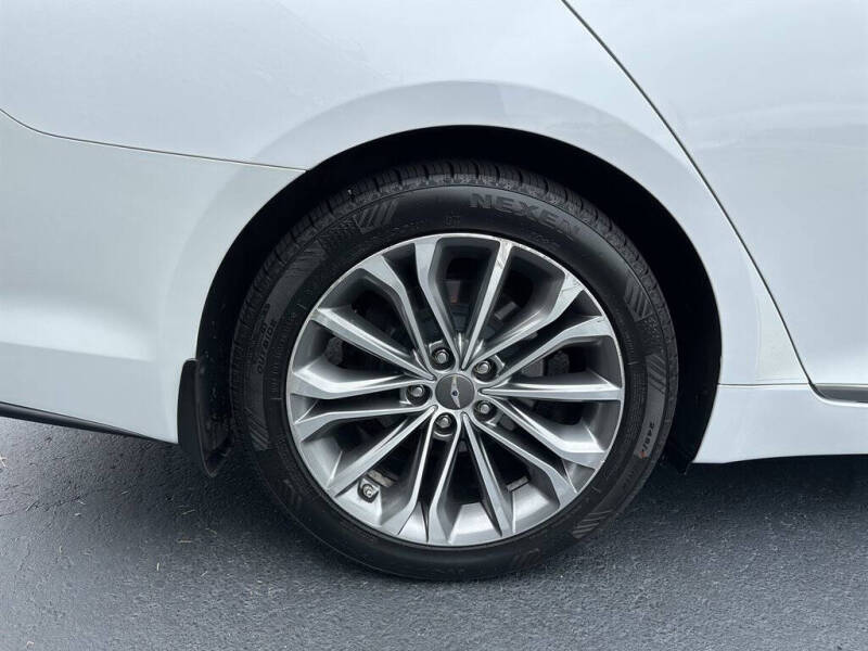 2016 Hyundai Genesis