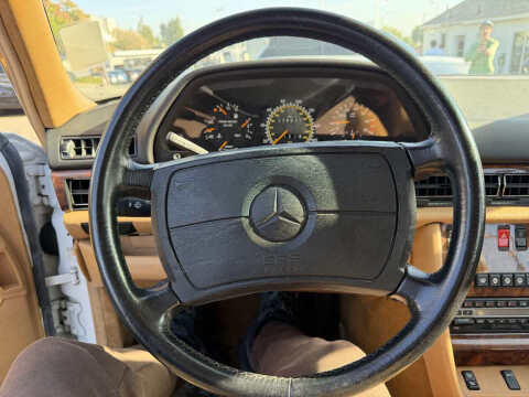 1991 Mercedes-Benz 560-Class 560 SEL