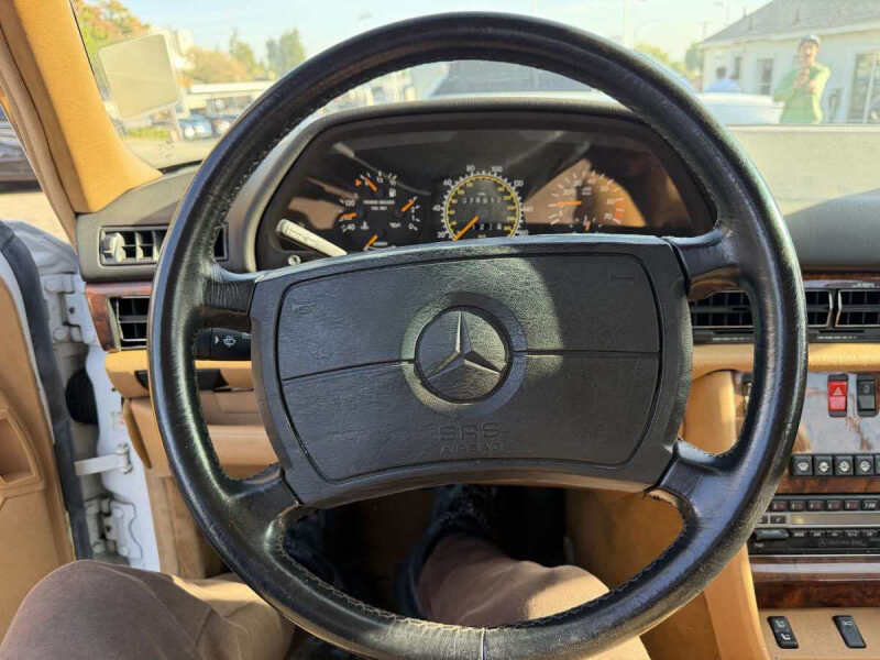 1991 Mercedes-Benz 560-Class 560 SEL