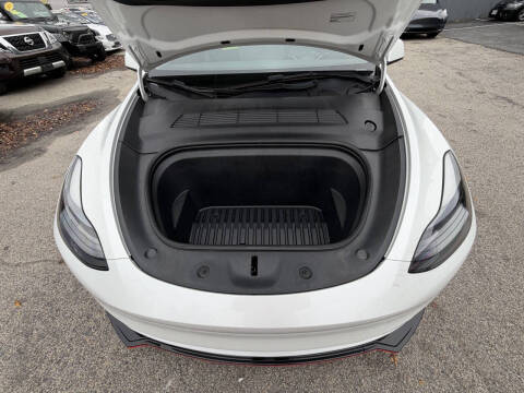 2023 Tesla Model Y Long Range