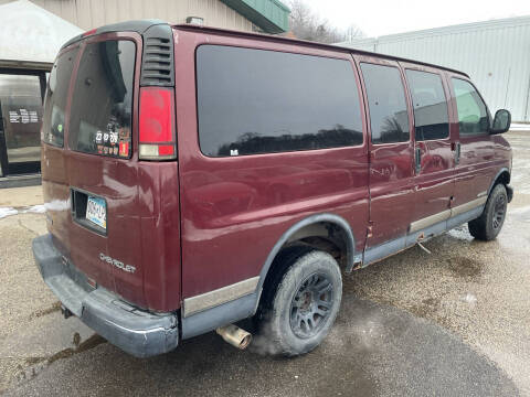 1999 Chevrolet Express G2500 LS