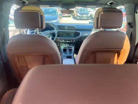 2019 Audi Q3 quattro S line Prem Plus 45 TFSI