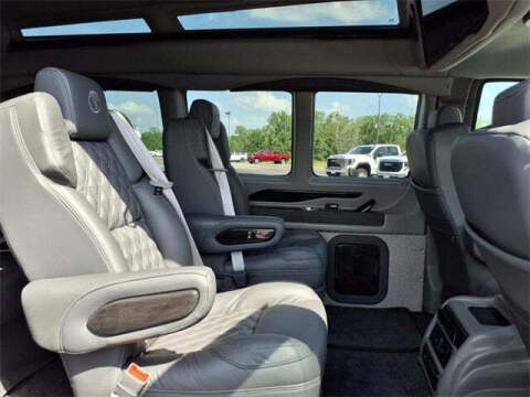 2025 GMC Savana 2500