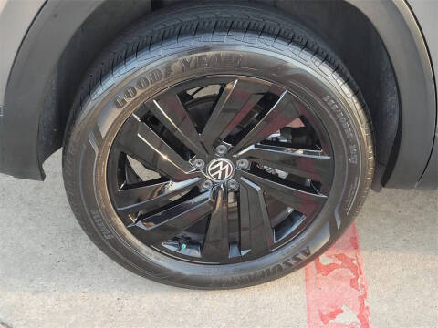 2023 Volkswagen Atlas Cross Sport SE