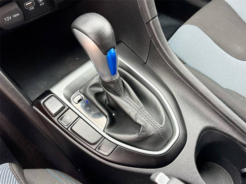2021 Hyundai Veloster