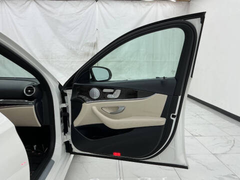2019 Mercedes-Benz E-Class E 300