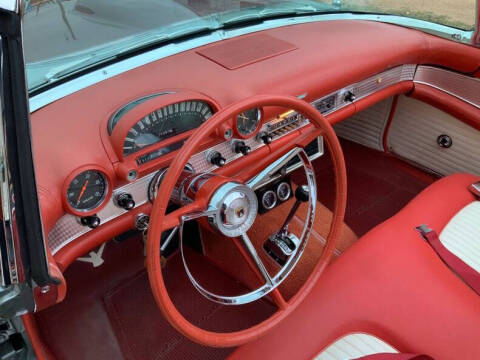 1956 Ford Thunderbird