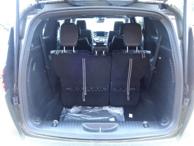 2027 Chrysler Pacifica Limited