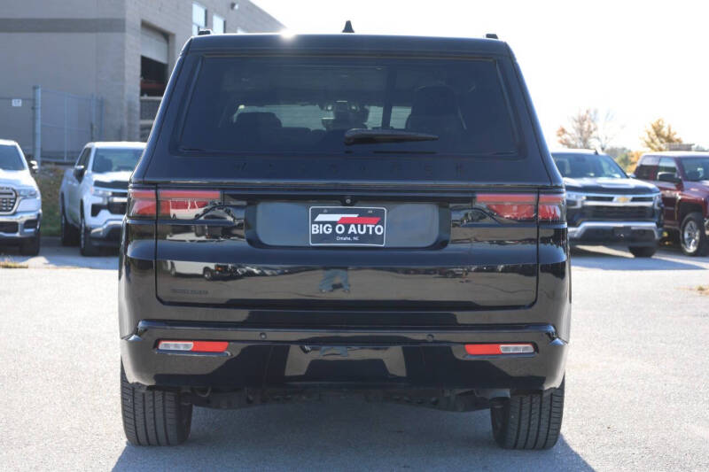 2022 Jeep Wagoneer Series III Carbide