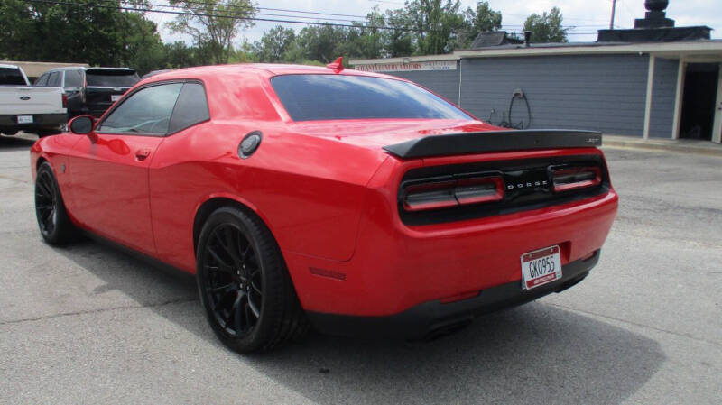 2016 Dodge Challenger SRT Hellcat