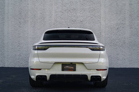 2020 Porsche Cayenne Turbo Coupe