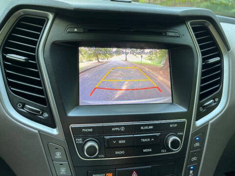 2017 Hyundai Santa Fe SE