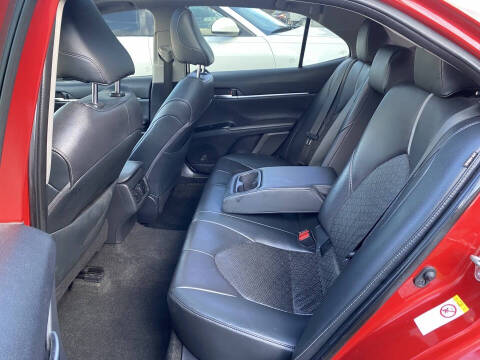 2019 Toyota Camry XSE