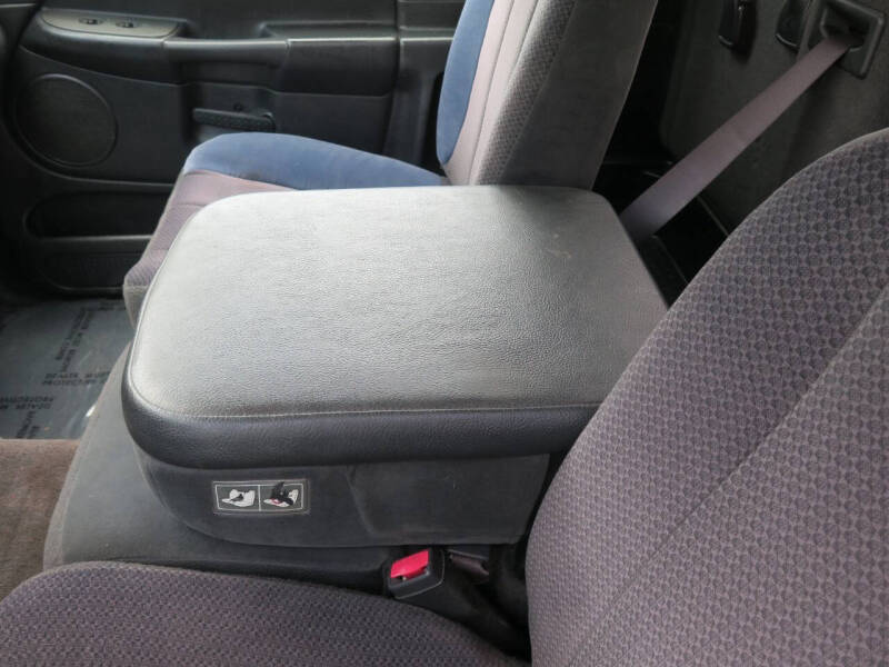 2004 Dodge Ram 1500 SLT