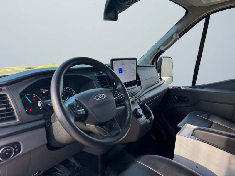 2023 Ford E-Transit