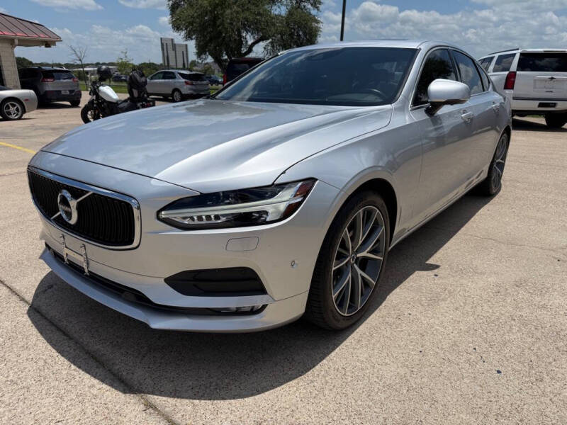 2017 Volvo S90 T6 Momentum