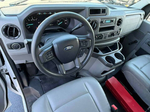 2024 Ford E-Series