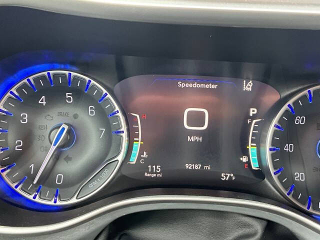 2023 Chrysler Pacifica Touring
