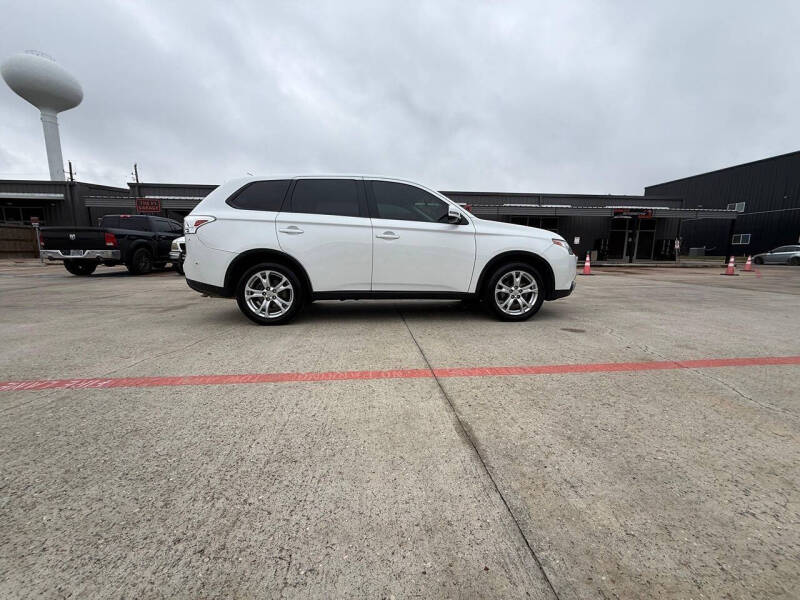 2015 Mitsubishi Outlander SE