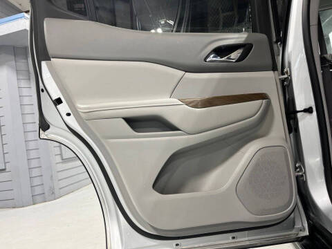 2017 GMC Acadia SLE-2