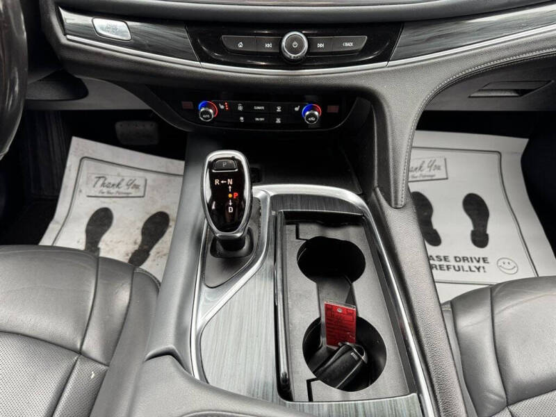 2020 Buick Enclave Essence