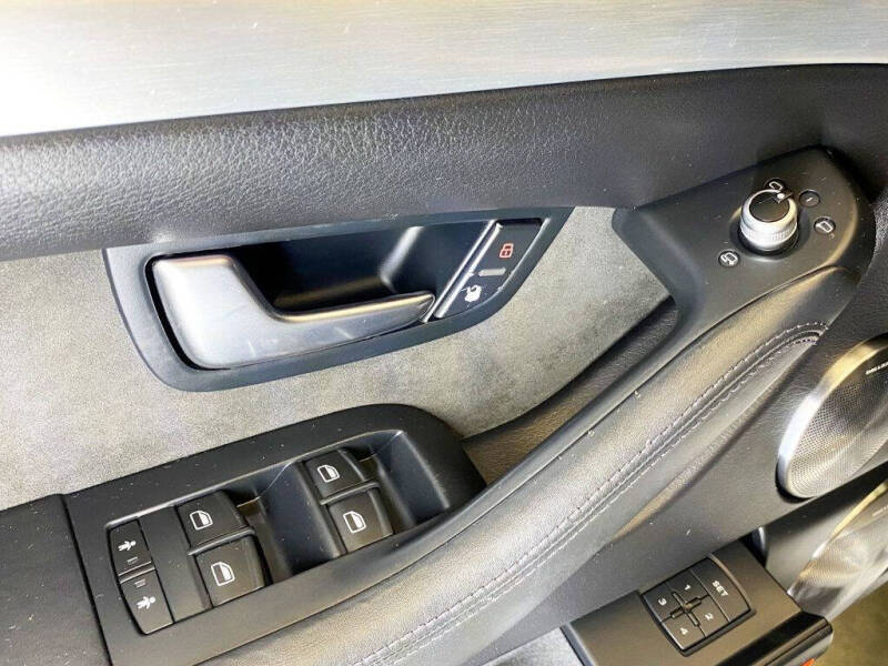 2008 Audi S8 quattro