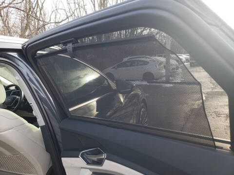 2019 Audi e-tron quattro Prestige