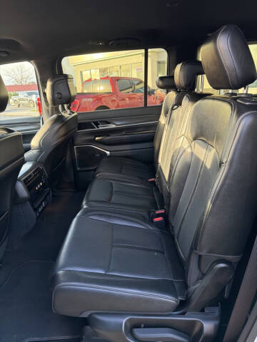 2023 Jeep Wagoneer L Series II