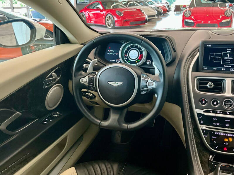 2018 Aston Martin DB11 V12