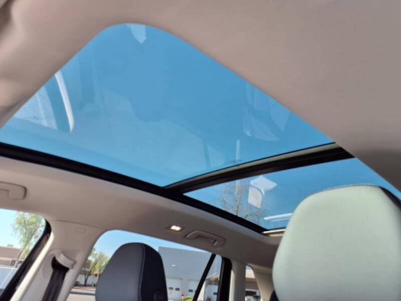 2025 Volkswagen Tiguan SE 4Motion