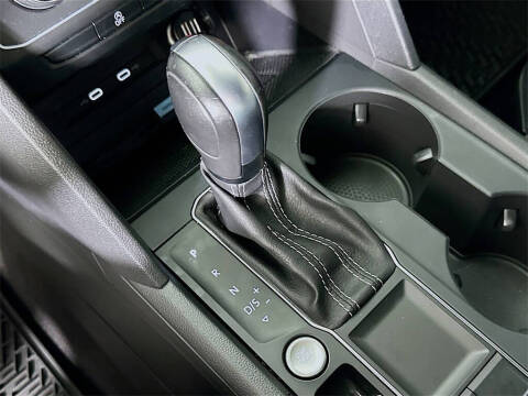 2021 Volkswagen Atlas Cross Sport V6 SE R-Line