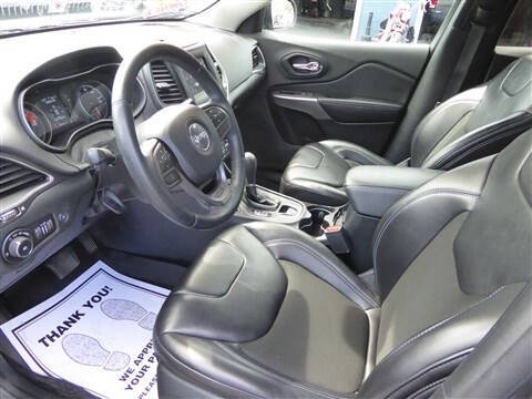 2019 Jeep Cherokee Latitude Plus