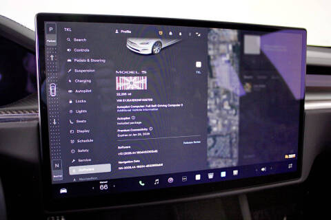 2022 Tesla Model S Plaid