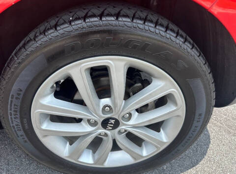 2017 Kia Soul +