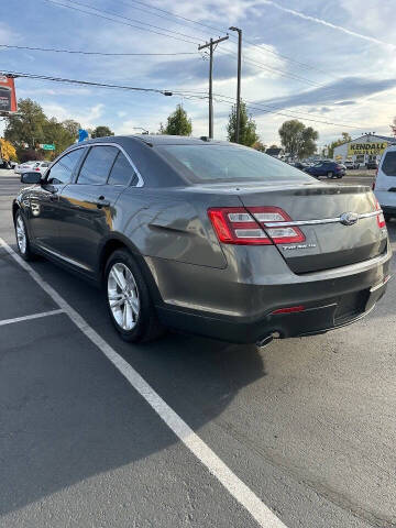 2015 Ford Taurus SEL