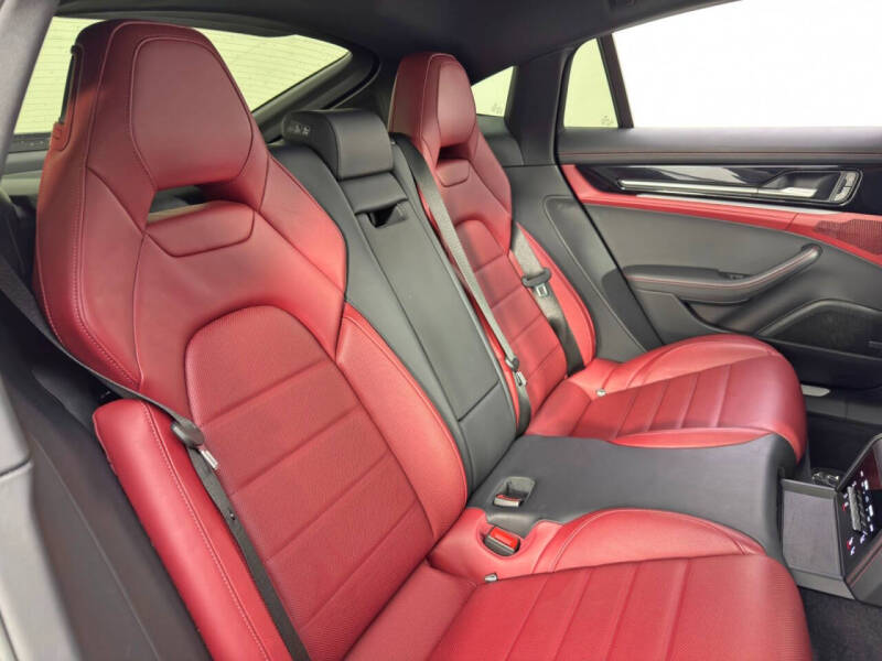 2024 Porsche Panamera
