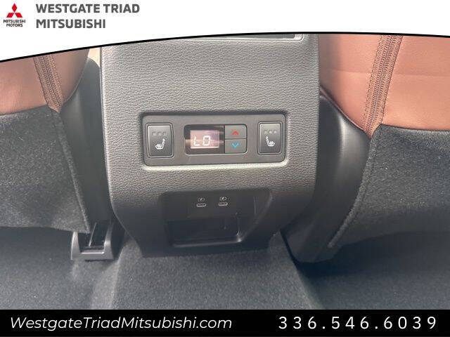 2025 Mitsubishi Outlander SEL