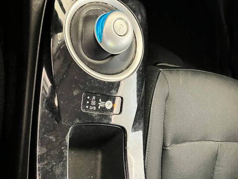 2016 Nissan LEAF