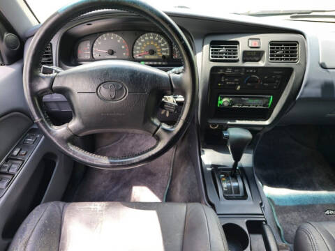 2000 Toyota 4Runner SR5