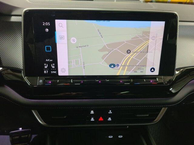 2026 Volkswagen Atlas Cross Sport SEL R-Line Black 4Motion