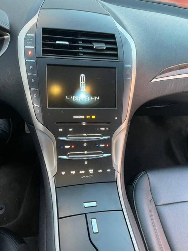 2016 Lincoln MKZ